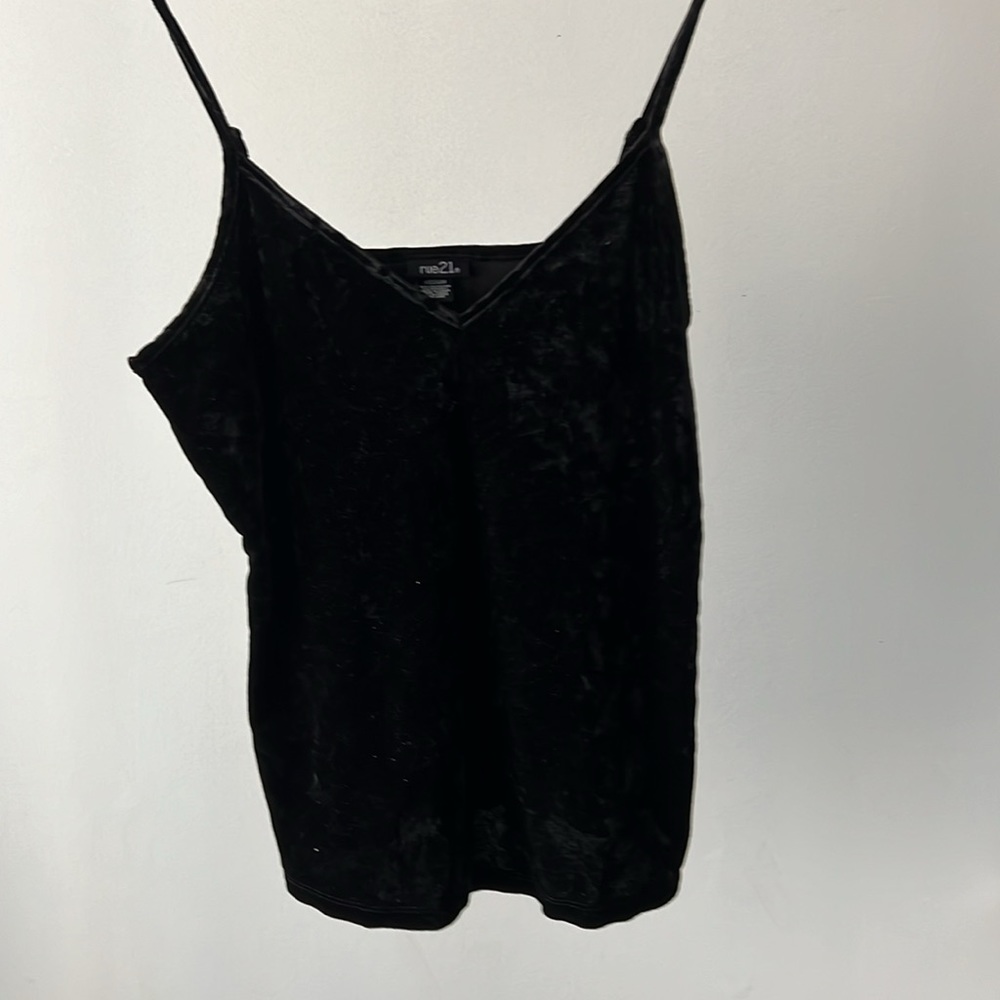 Rue21 velvet tank top black M